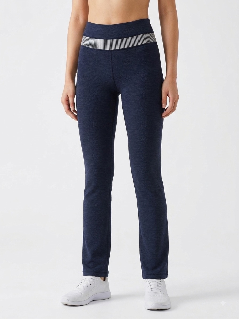 Lululemon Skinny Groove Pant in a Heathered Navy & Striped Waistband Size 2